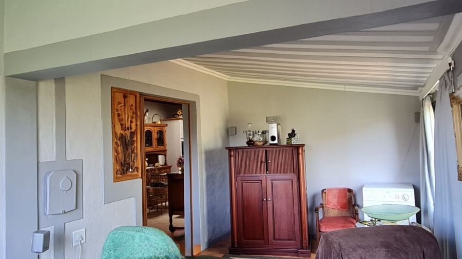 4 Bedroom Property for Sale in Boggomsbaai Western Cape